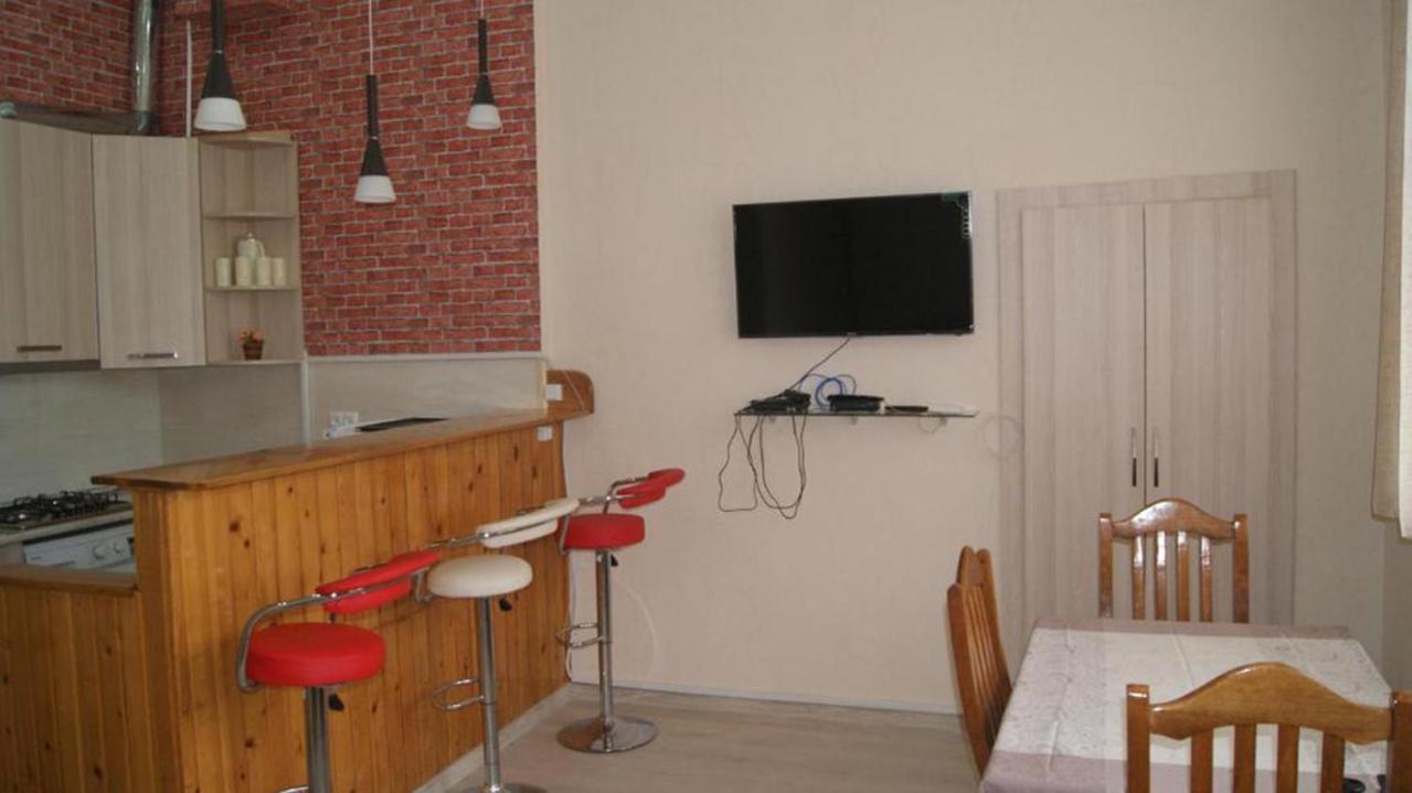Modern Apartment Avlabari Tbilisi Eksteriør bilde