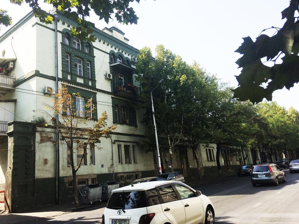 Modern Apartment Avlabari Tbilisi Eksteriør bilde
