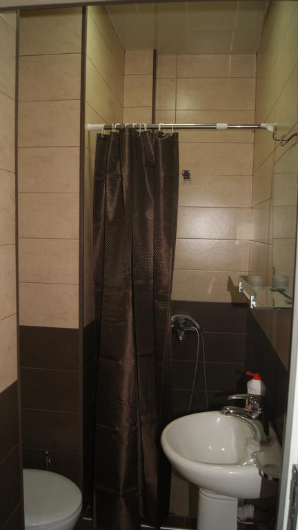 Modern Apartment Avlabari Tbilisi Eksteriør bilde